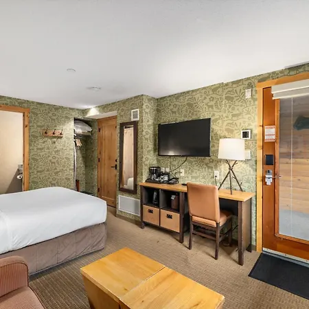 Fox Hotel And Suites-3