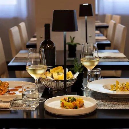 Holiday Inn Genoa City By Ihg-3