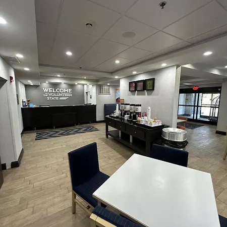 Hampton Inn Tullahoma-2