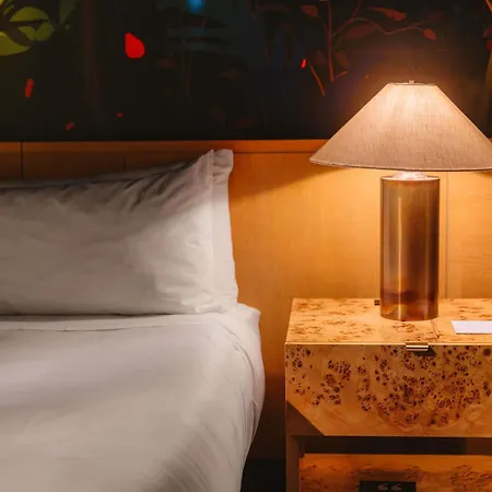 21C Museum Hotel Bentonville - Mgallery-3