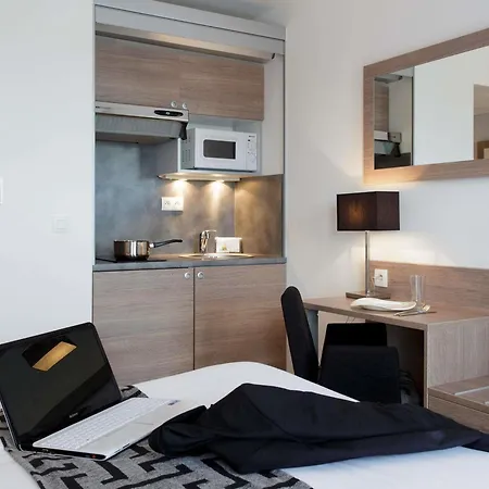 Aparthotel Adagio Access Palaiseau-3