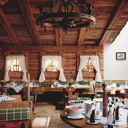 Burg Hotel Oberlech-2