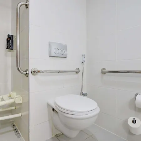 Ibis Copacabana Posto 2-3