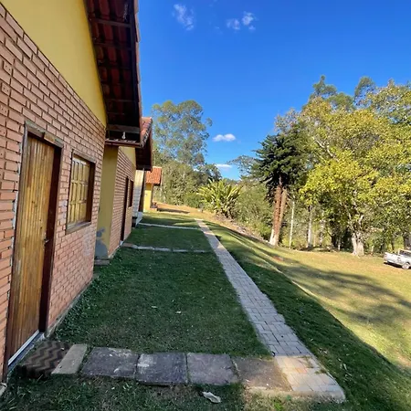 Pousada Fazenda e Pesqueiro Chalé da serra-2