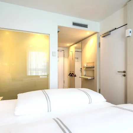 Premier Inn Hamburg City Berliner Tor-3