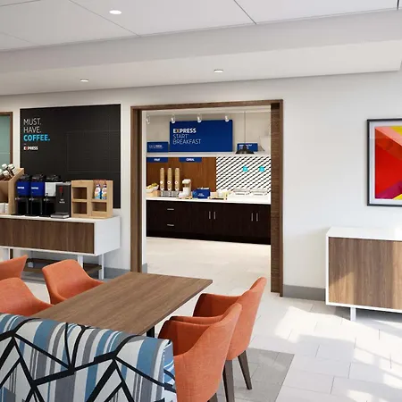 Holiday Inn Express & Suites - Harrisonburg University Area By Ihg-2