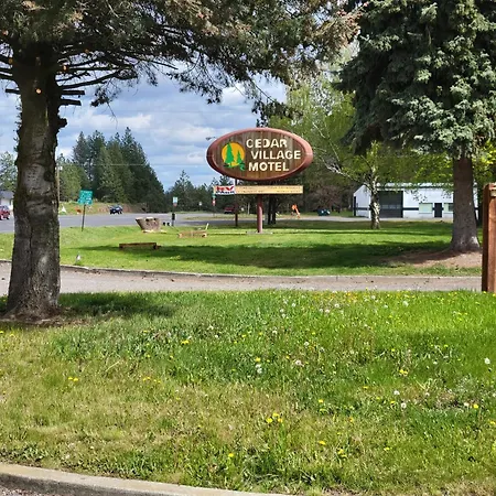 Cedar Village Motel-3