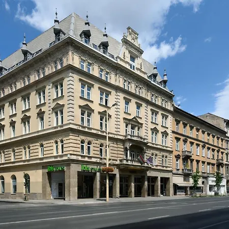 Ibis Styles Budapest Center-2