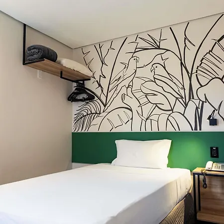 Ibis Styles Belem Nazare-3