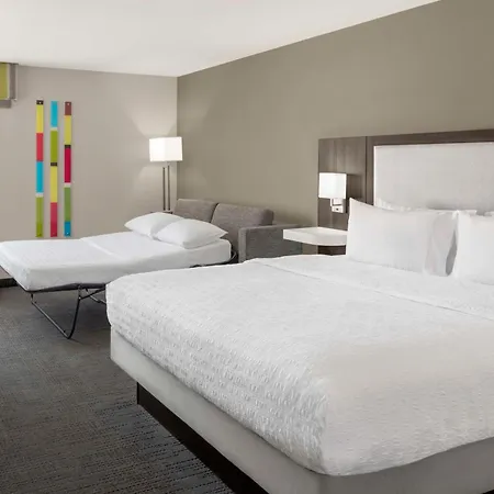 Hampton Inn Olathe-2