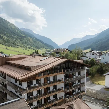 VAYA Galtür Paznaun inklusive Silvretta Card Premium im Sommer-3