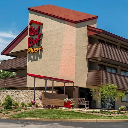 Red Roof Inn Plus+ St. Louis - Forest Park / Hampton Ave.-3