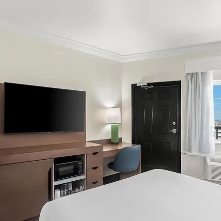 Hyatt Select Galveston Beachfront-3