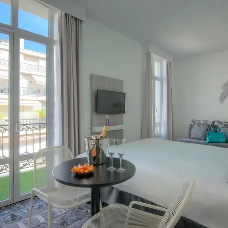 Ibis Styles Nice Centre Gare-2