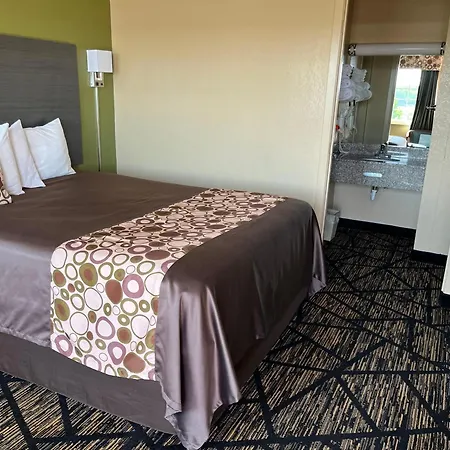 Travelodge By Wyndham Mansfield-2