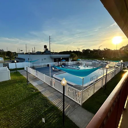Super 8 By Wyndham Ocala I-75-2
