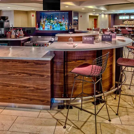 Courtyard By Marriott Springfield-3