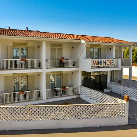 Mini Hotel-2