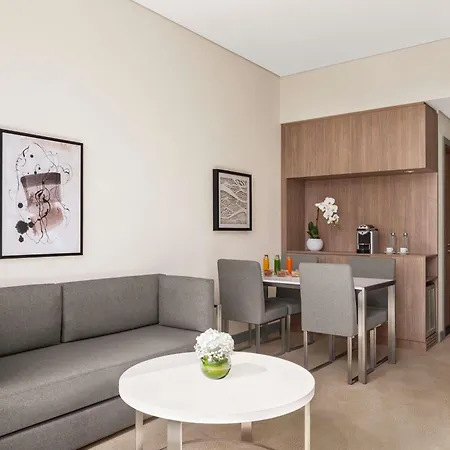 Novotel Bur Dubai - Healthcare City-3