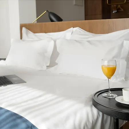 Dominic Smart & Luxury Suites - Edition-2