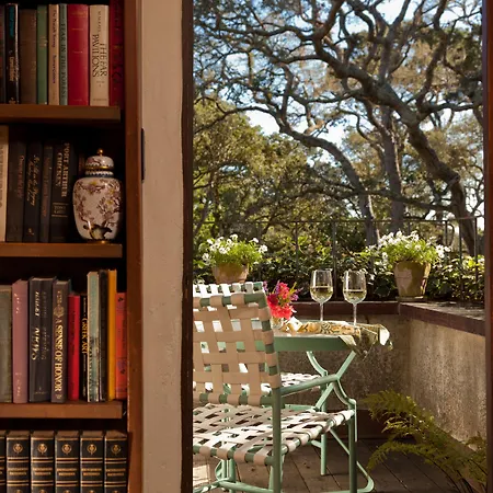 Old Monterey Inn-3