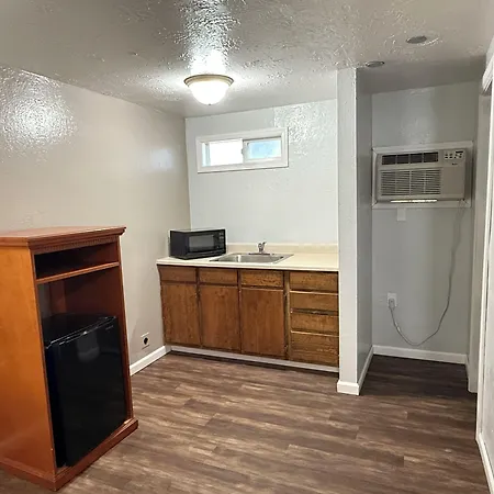 Budget Inn Bend-2