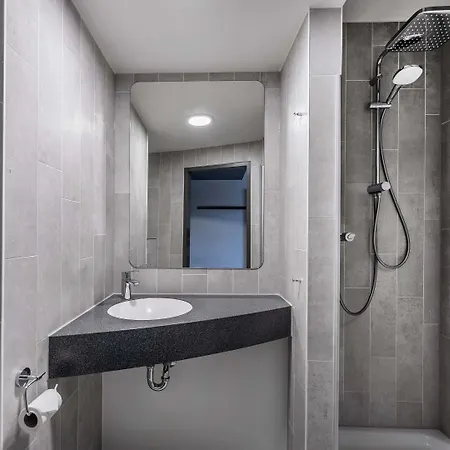 B&B Hotel Freiburg-Süd-3