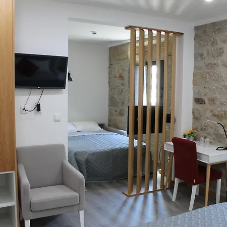 Alojamento Girassol - Guest House - Quarto Com Casa De Banho Privativa-2