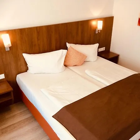 Hotel Triton-3