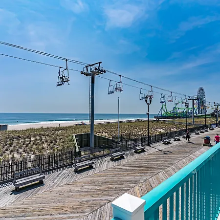 Boardwalk Sand & Surf Beach Hotel Oceanfront-3