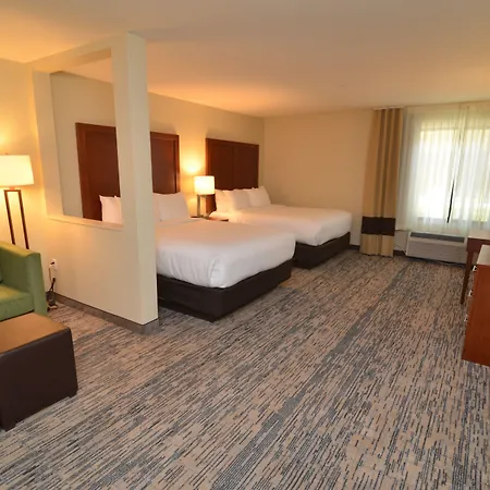 Comfort Inn & Suites West Des Moines-3