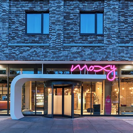 Moxy Hamburg City-2