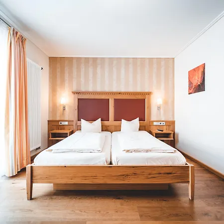 Hotel & Gasthof Loewen-3