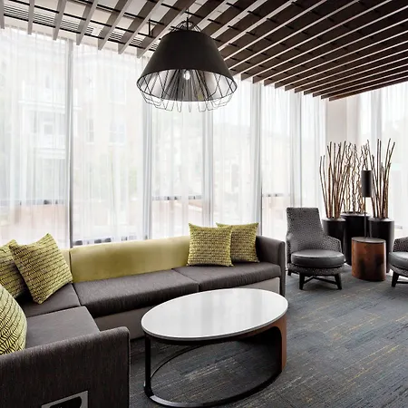Courtyard By Marriott Knoxville Downtown-2