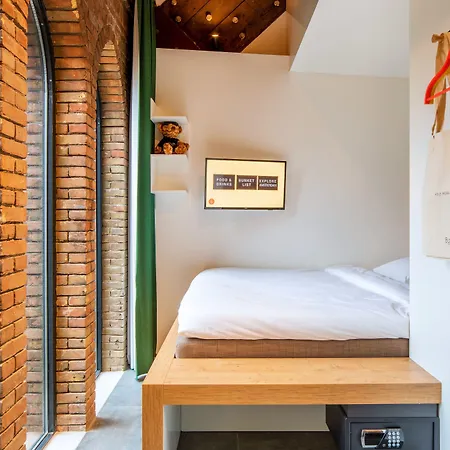 BUNK Hotel Amsterdam-3