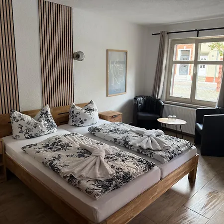 Hotel am Rathaus Adii-3