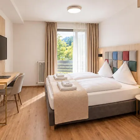 Hotel Restaurant Kurparkblick Inkl Pfalzcard & Oepnv Ticket-2