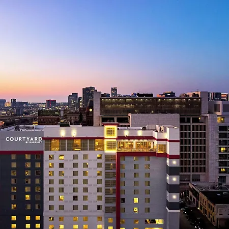 Courtyard By Marriott Dallas Downtown/Reunion District-3
