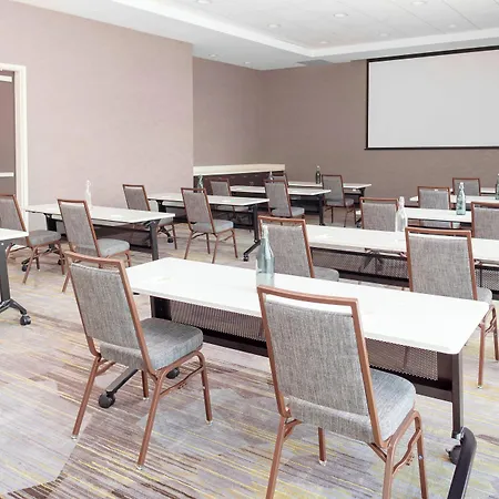 Courtyard By Marriott Deland Historic Downtown-3