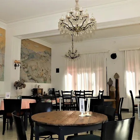 Hostal Montsoliu-2