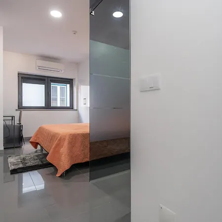Ergosuites-3
