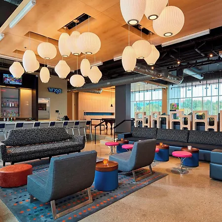 Aloft By Marriott Cleveland Airport-3