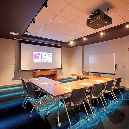 Aloft By Marriott Cleveland Airport-2