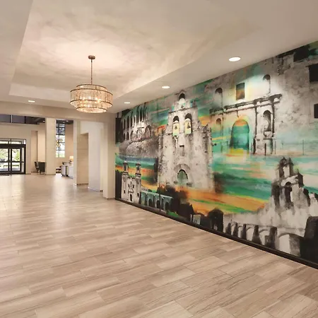 Embassy Suites San Antonio Brooks City Base Hotel & Spa-3
