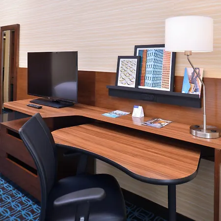 Fairfield Inn & Suites Farmington-2