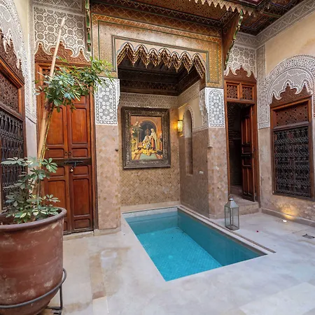 Riad Le J-3