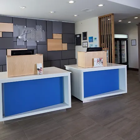 Holiday Inn Express & Suites Alpena - Downtown By Ihg-2
