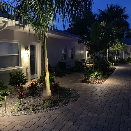 Twin Palms At Siesta-3