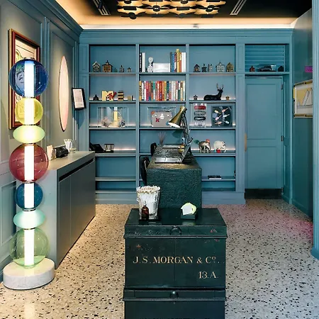 The Glam Boutique Hotel & Apt-3