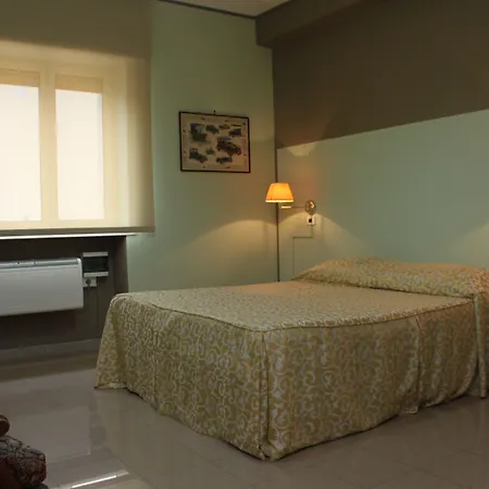 Hotel Plaza-2
